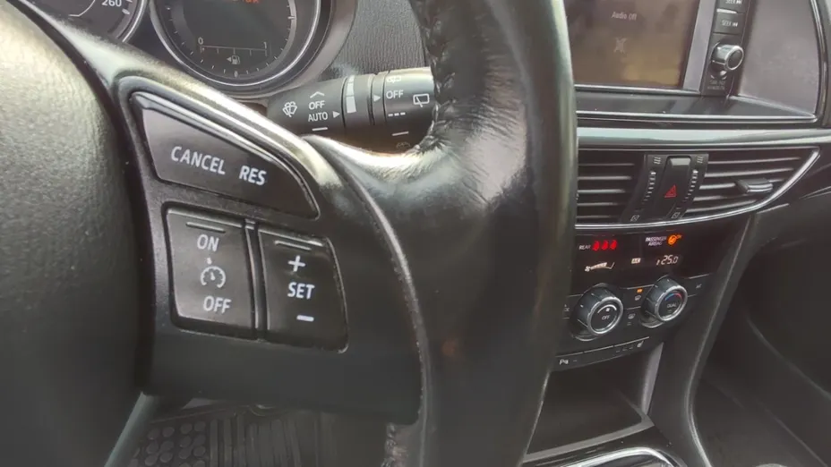 MAZDA 6 -