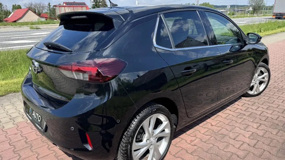 OPEL Corsa -
