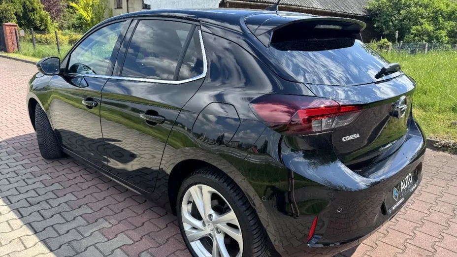 OPEL Corsa -