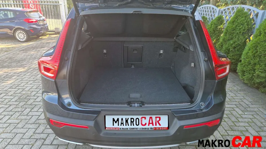 VOLVO XC40 -