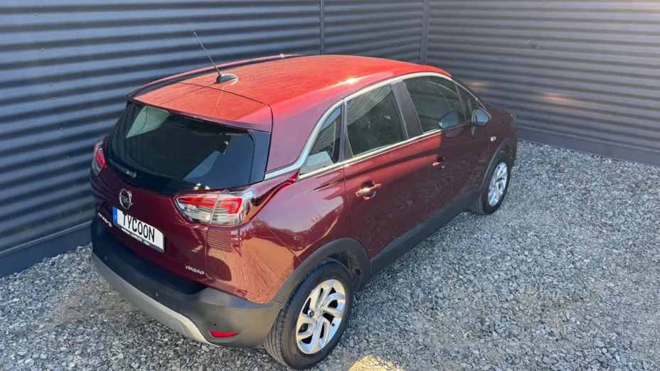 OPEL Crossland X -