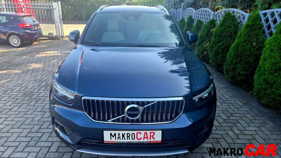 VOLVO XC40 -