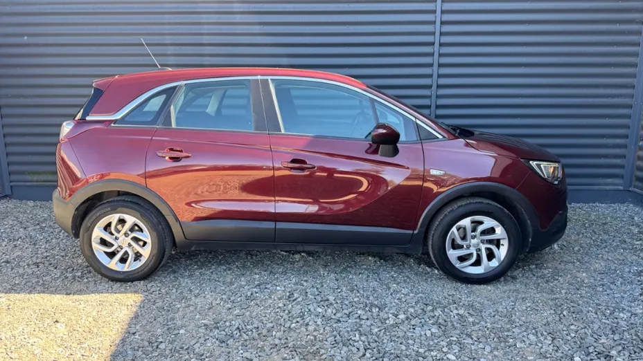 OPEL Crossland X -