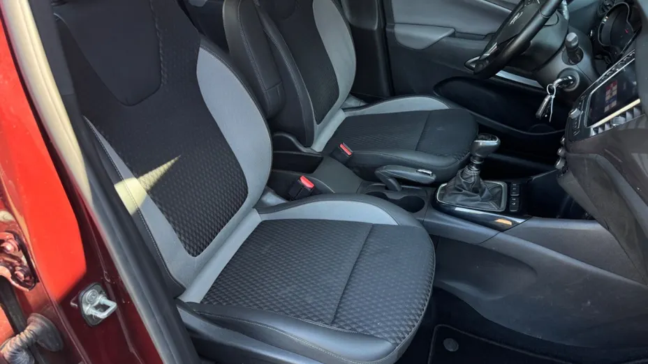OPEL Crossland X -