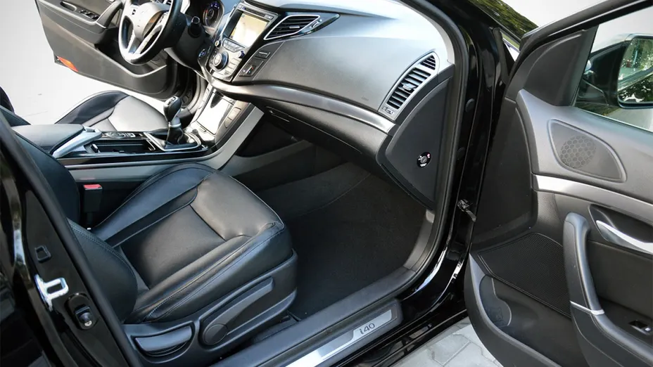 HYUNDAI i40 -