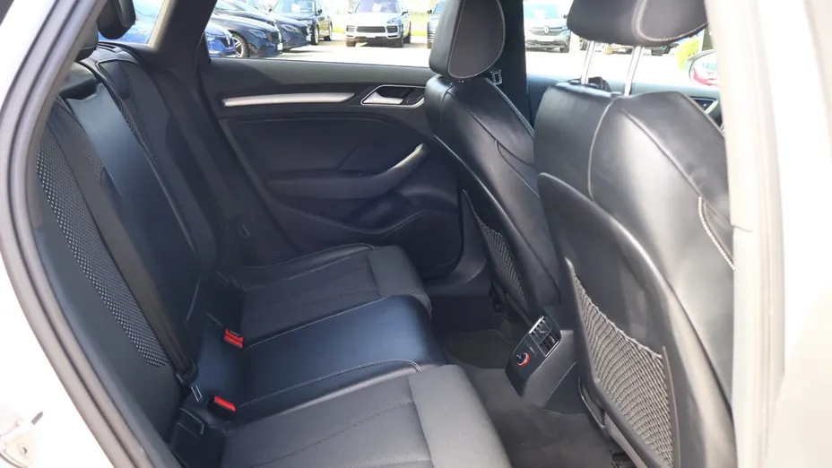 AUDI A3 Sportback -