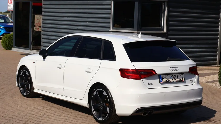 AUDI A3 Sportback -