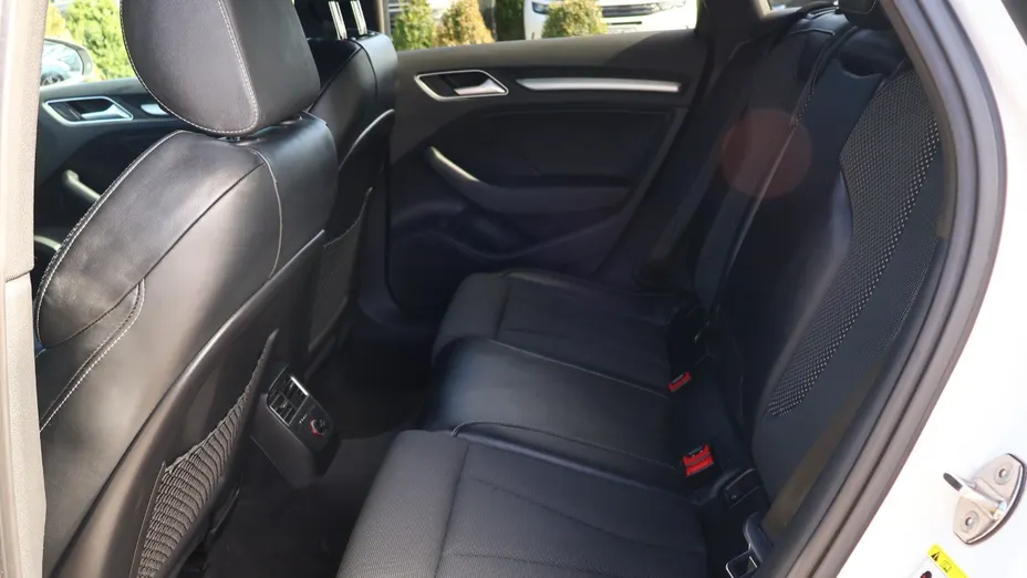 AUDI A3 Sportback -