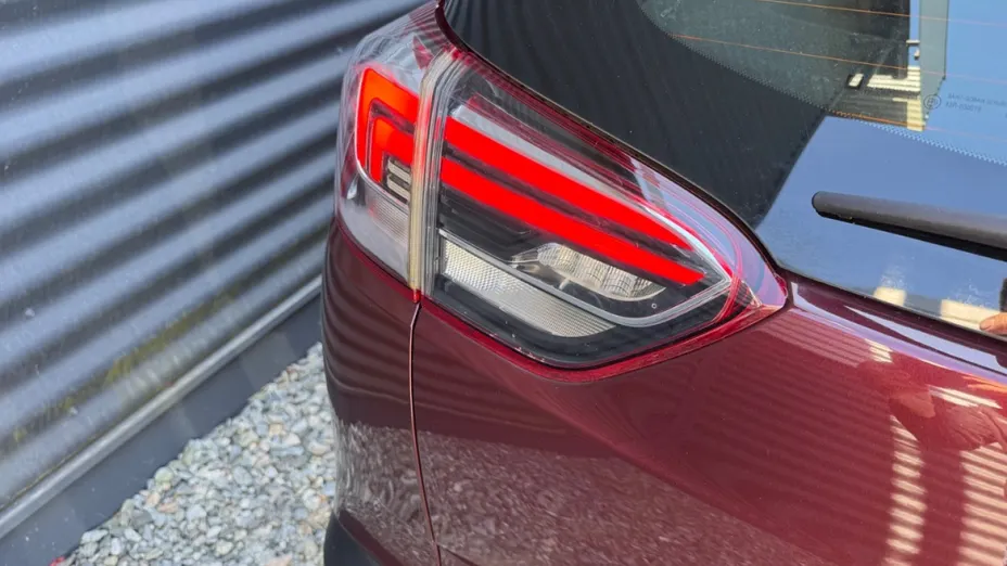 OPEL Crossland X -