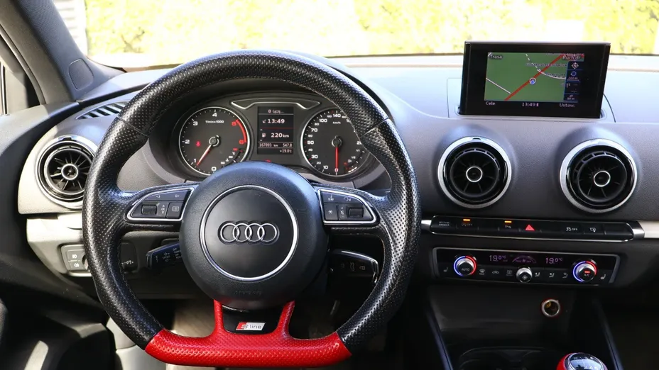 AUDI A3 Sportback -