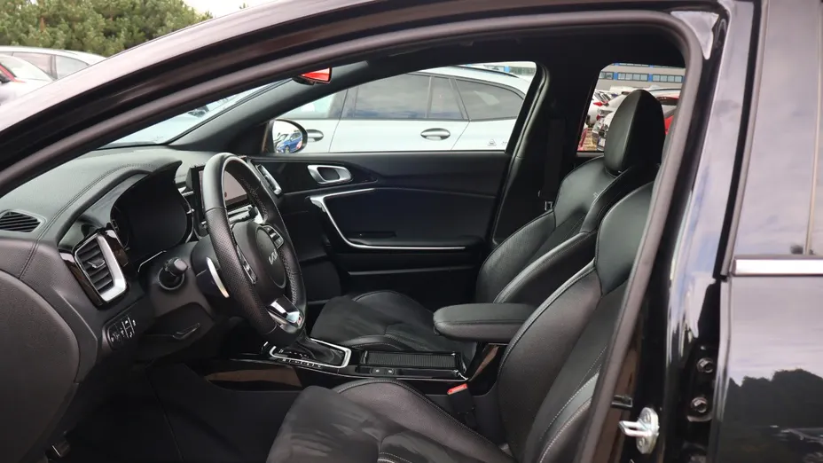 KIA ProCeed -