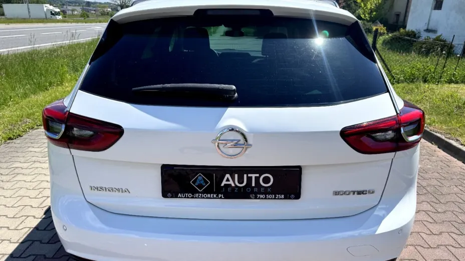 OPEL Insignia -