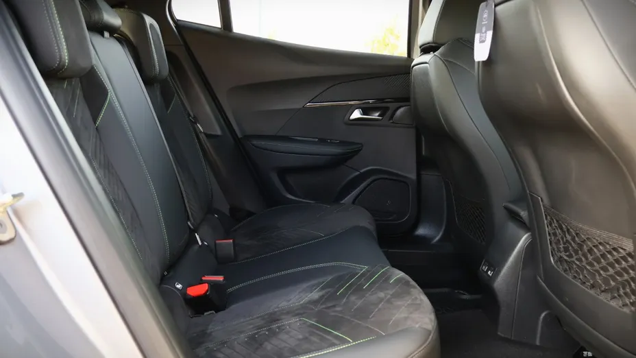 PEUGEOT 2008 -