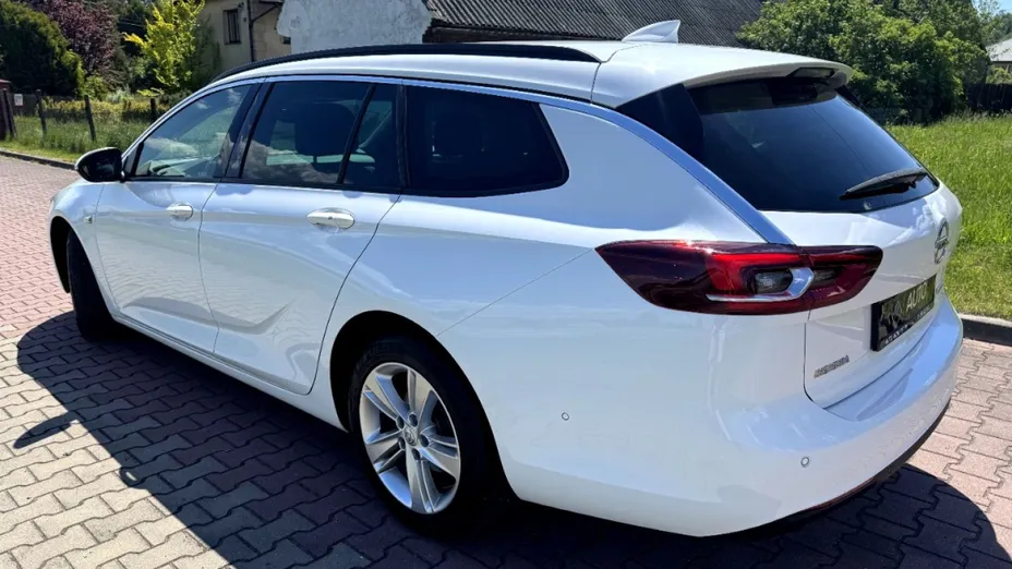 OPEL Insignia -