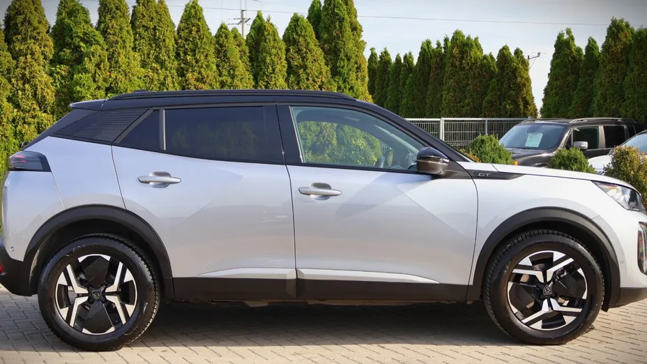 PEUGEOT 2008 -