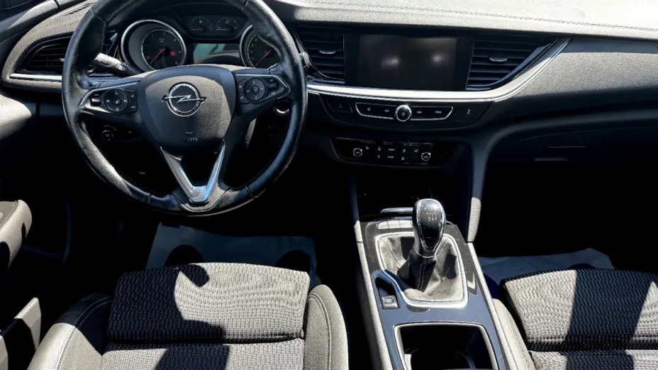 OPEL Insignia -