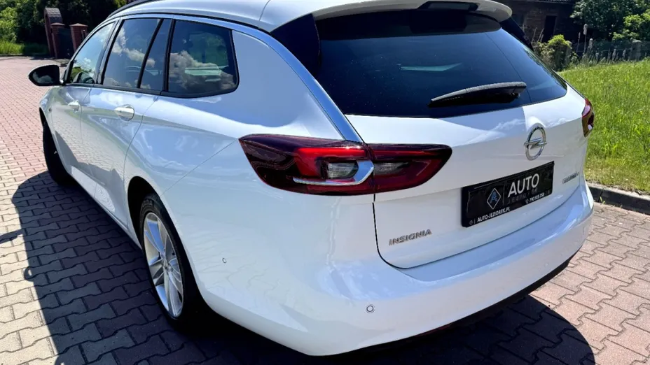 OPEL Insignia -