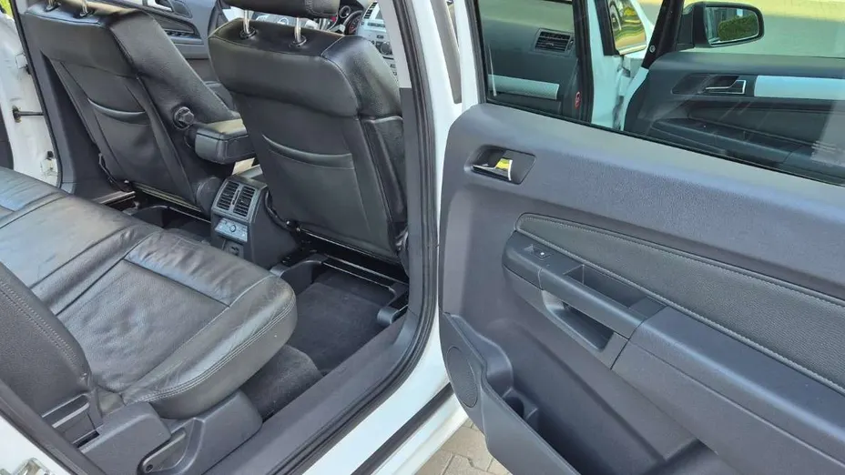 OPEL Zafira -