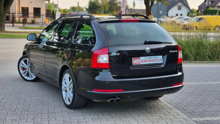 SKODA Octavia -
