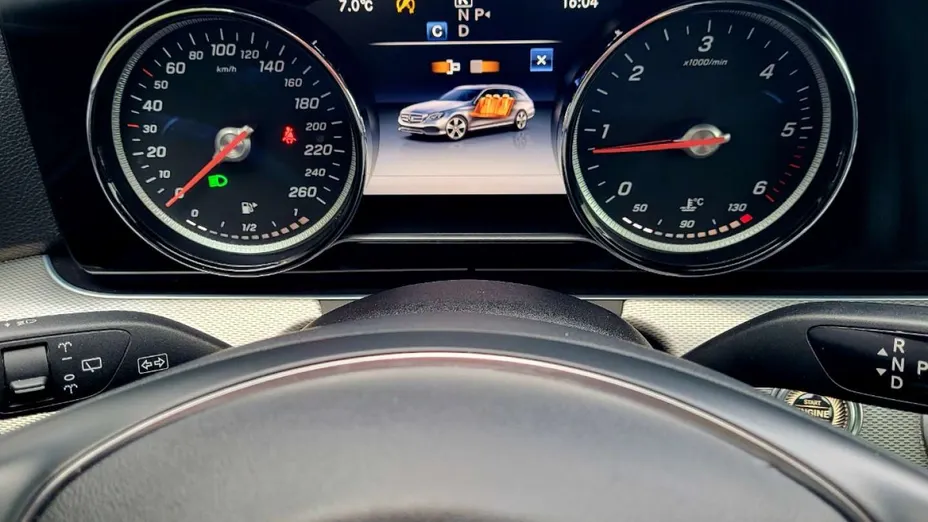 MERCEDES-BENZ E Klasa -