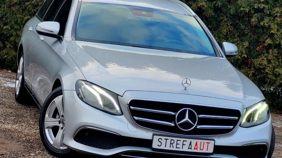 MERCEDES-BENZ E Klasa -