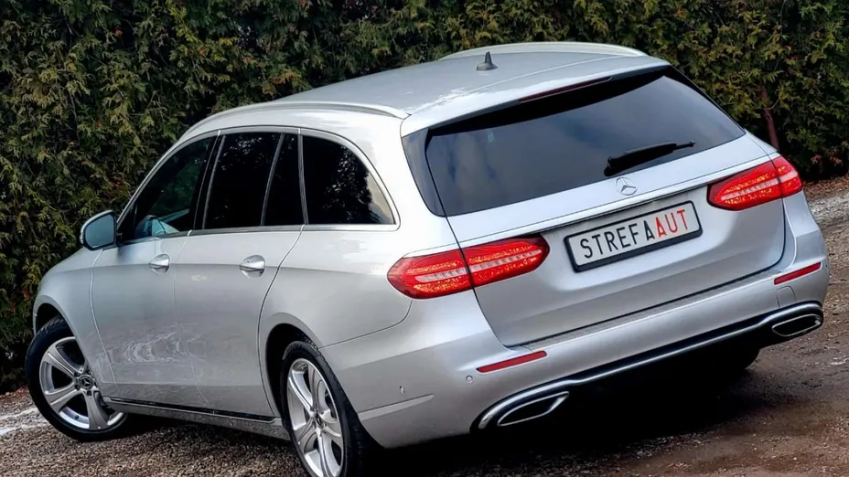 MERCEDES-BENZ E Klasa -