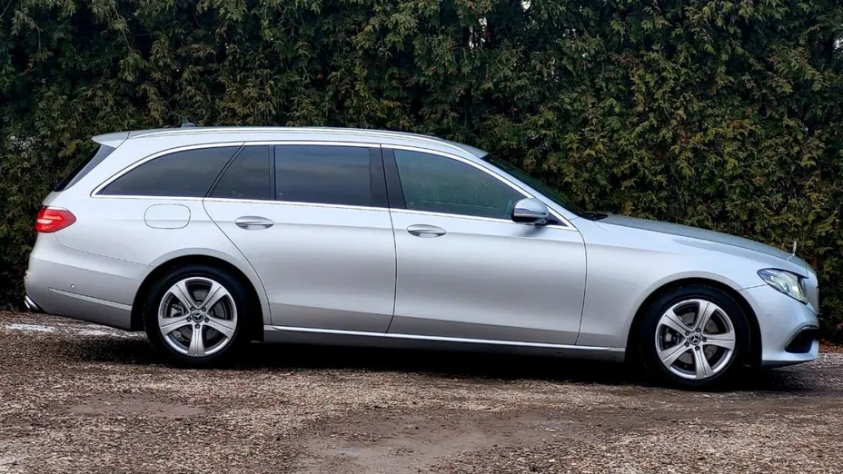 MERCEDES-BENZ E Klasa -