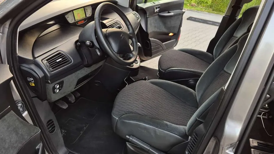 CITROEN C8 -