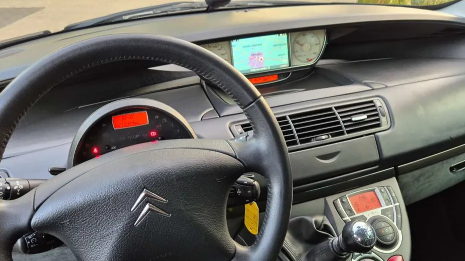 CITROEN C8 -