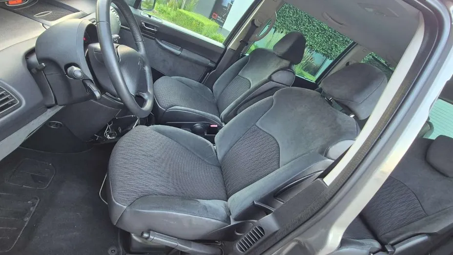 CITROEN C8 -