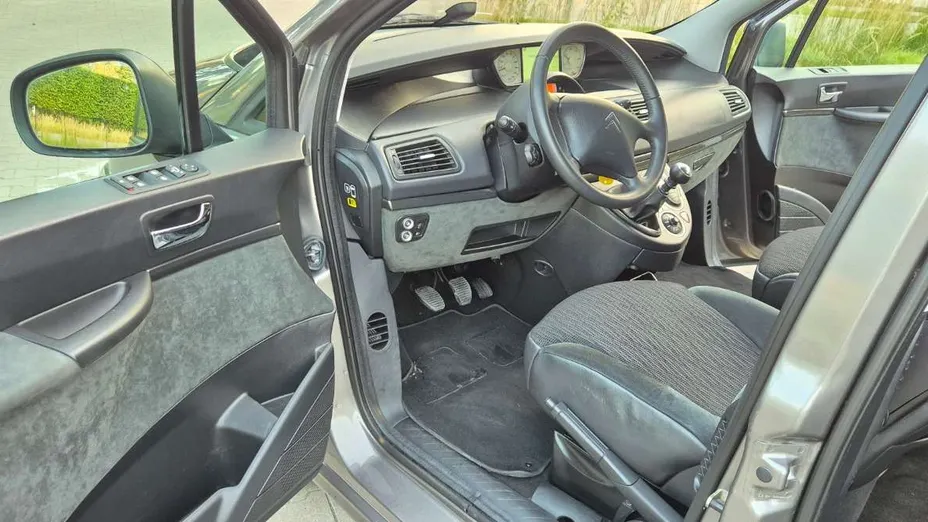 CITROEN C8 -