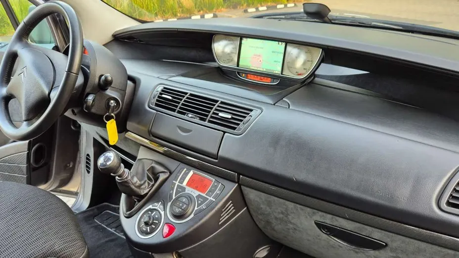 CITROEN C8 -
