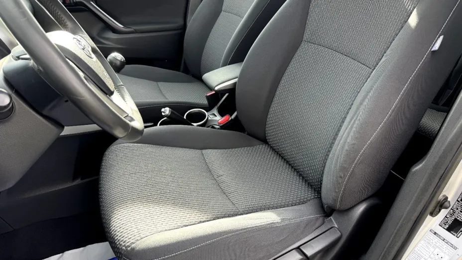 TOYOTA Verso -