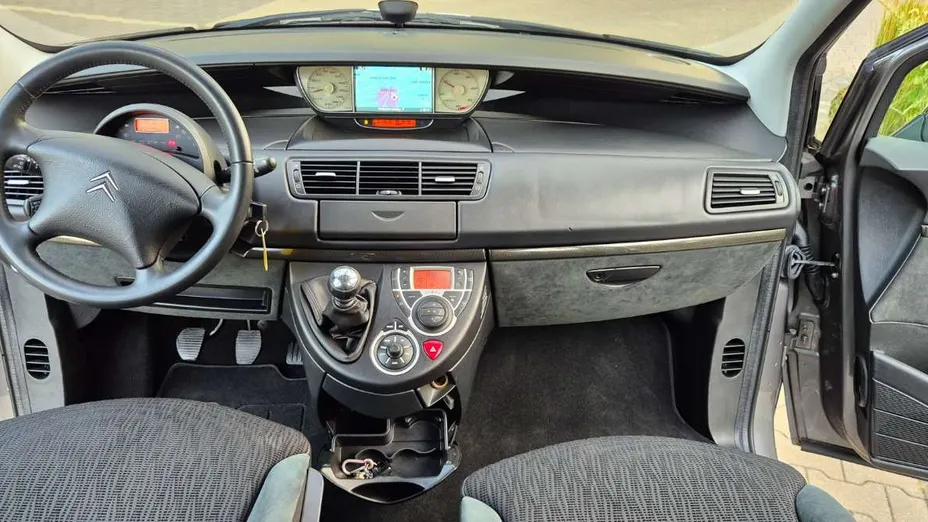 CITROEN C8 -
