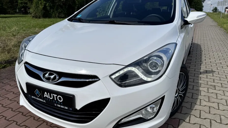 HYUNDAI i40 -