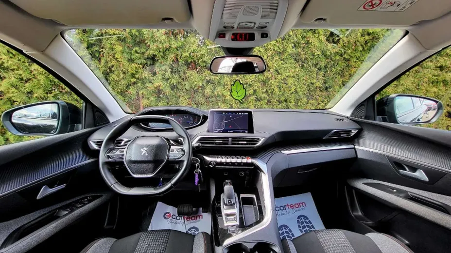 PEUGEOT 3008 -