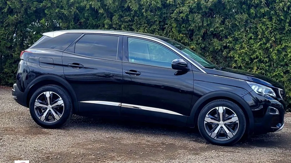 PEUGEOT 3008 -