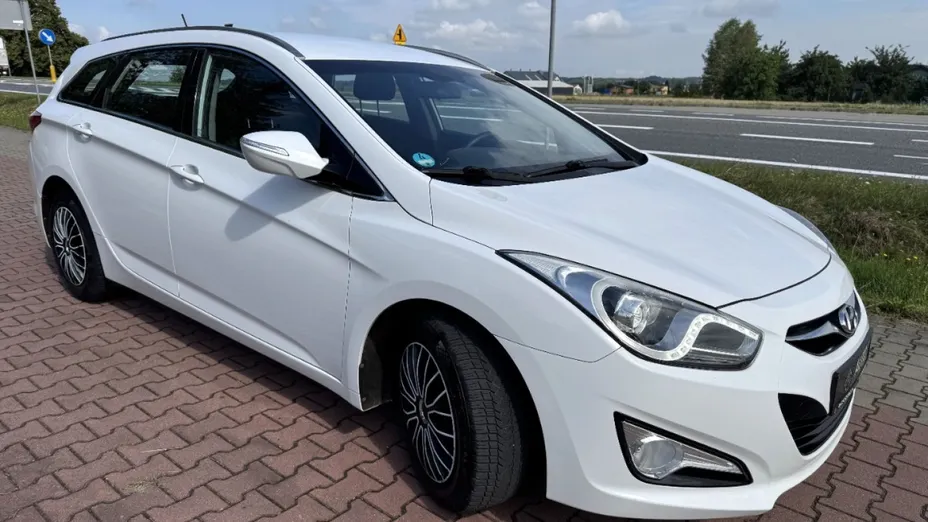 HYUNDAI i40 -