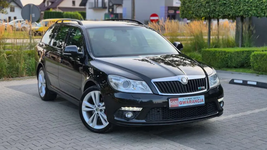 SKODA Octavia -