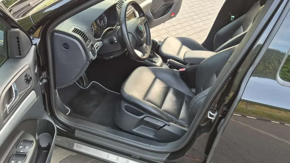 SKODA Octavia -
