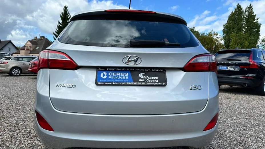 HYUNDAI i30 -