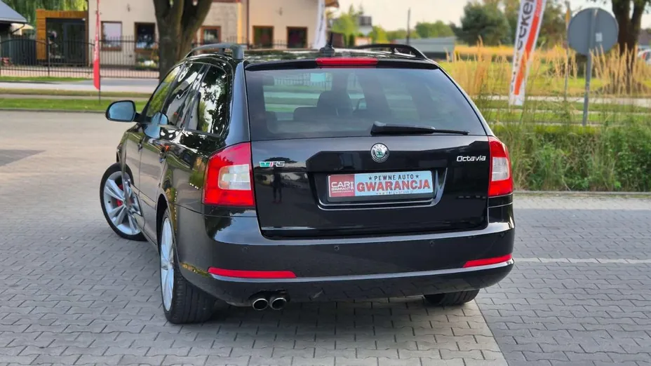 SKODA Octavia -