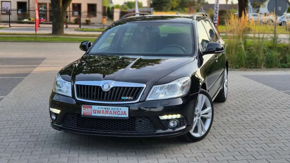 SKODA Octavia -