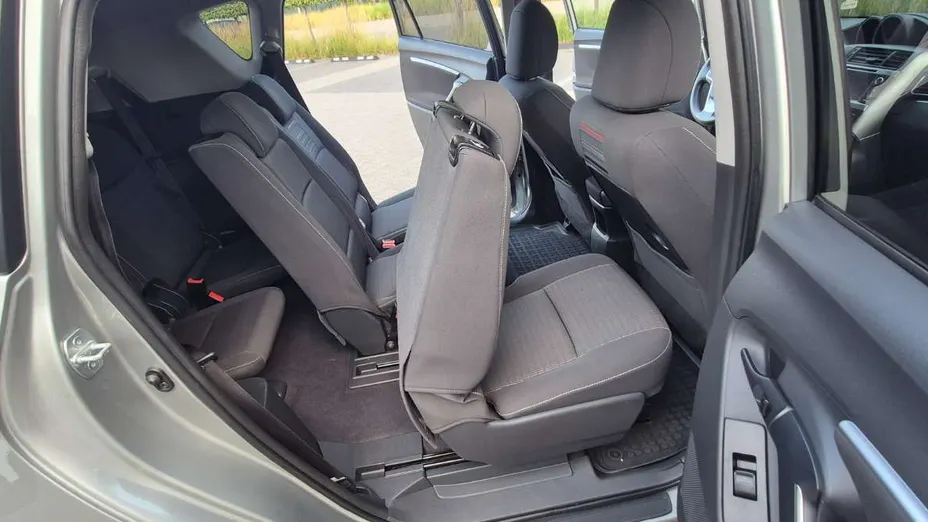 TOYOTA Verso -