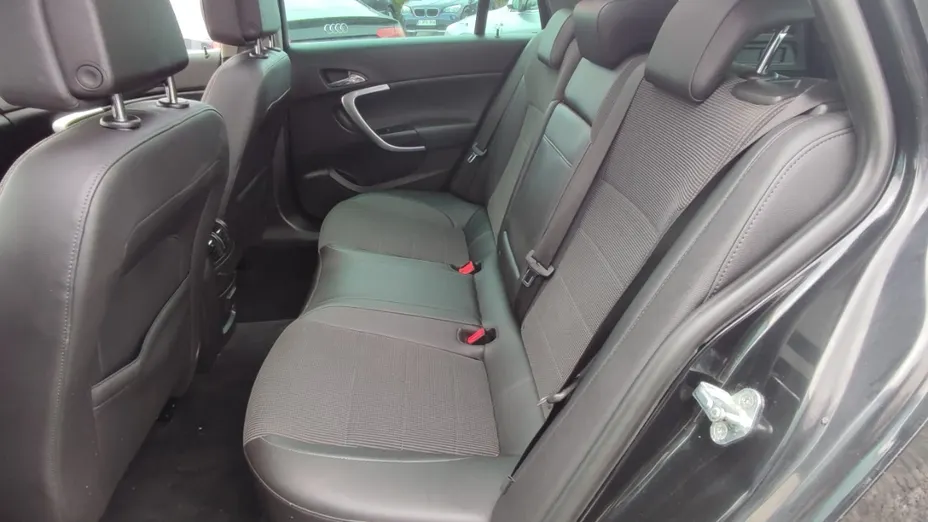OPEL Insignia -