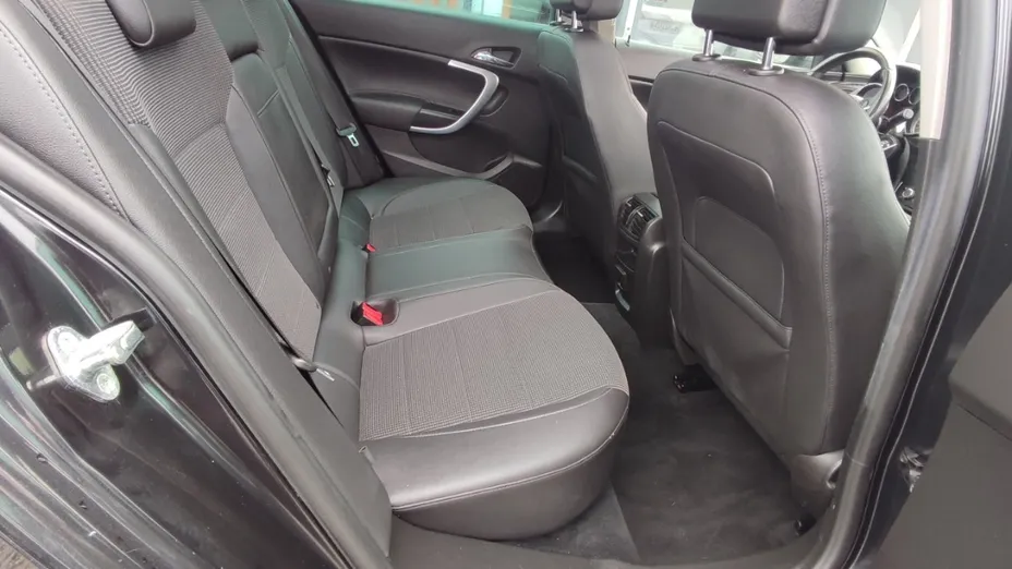 OPEL Insignia -