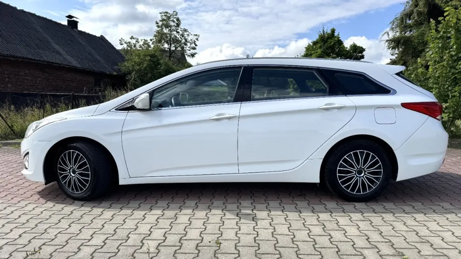 HYUNDAI i40 -