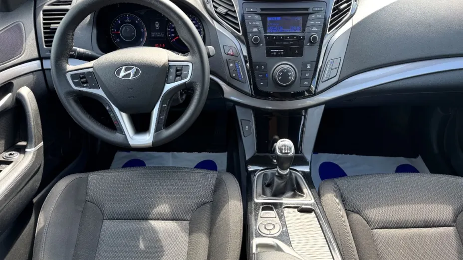 HYUNDAI i40 -