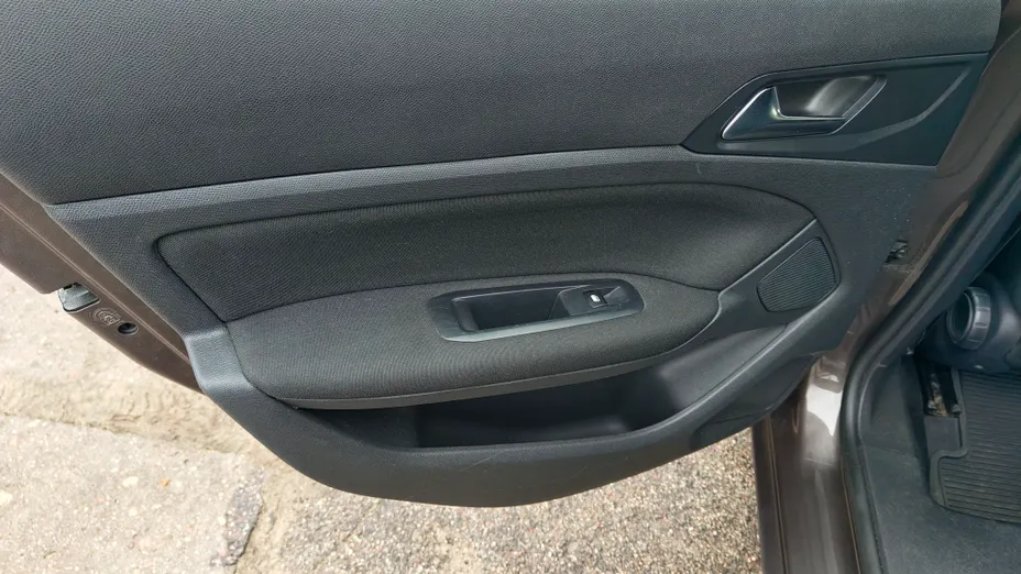 PEUGEOT 308 308 1.6 HDi Active