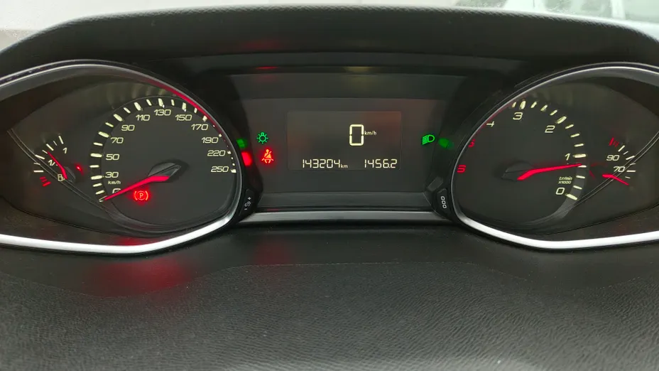 PEUGEOT 308 308 1.6 HDi Active